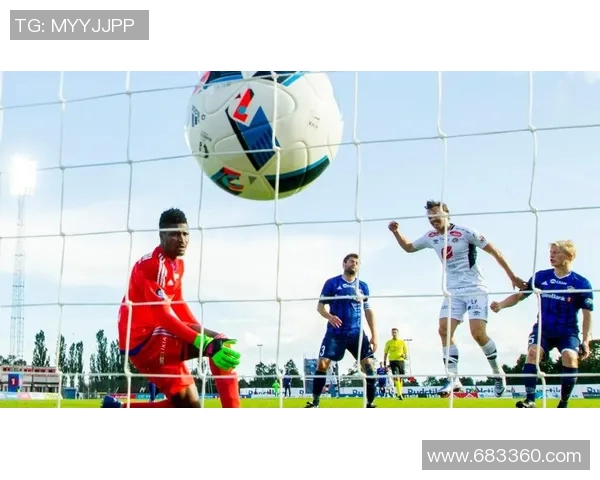 格兰与北松的激烈对决揭示了足球战术的博弈与团队合作的重要性